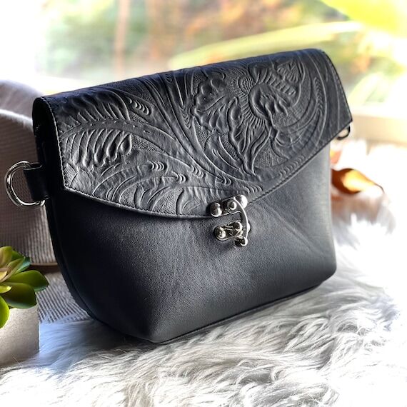 Small Leather Crossbody Bag for Women • Han...