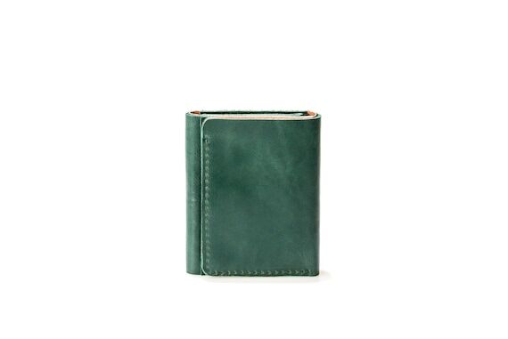 Handmade Green Leather Wallet, Engraved Pocke...