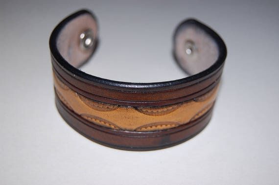 Hand Tooled Leather Cuff Bracelet - 1.5 Inch ...