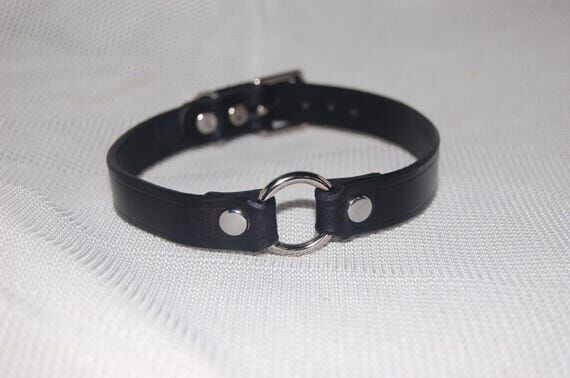 leather choker,o-ring choker. bdsm,fetish ,bo...