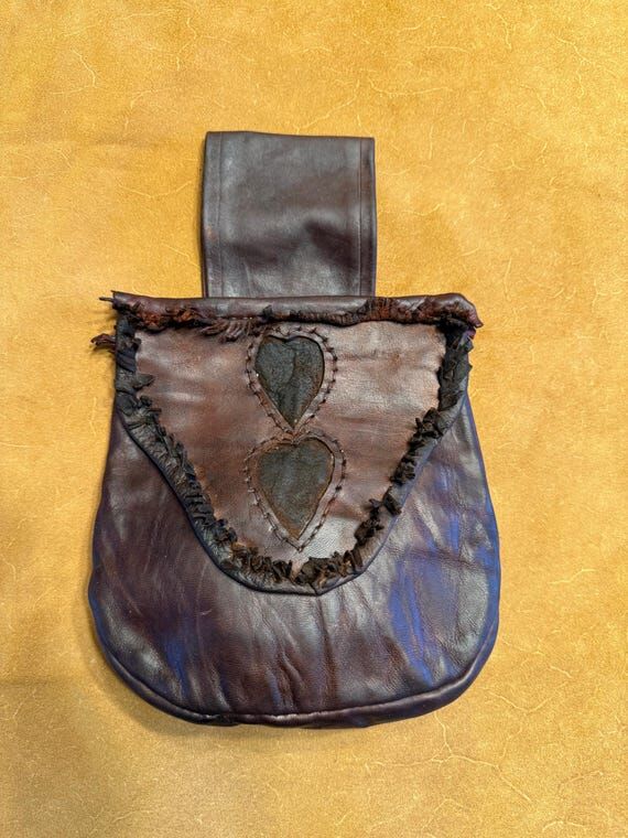 Handsewn Leather Two-Heart Belt Pouch (320)...