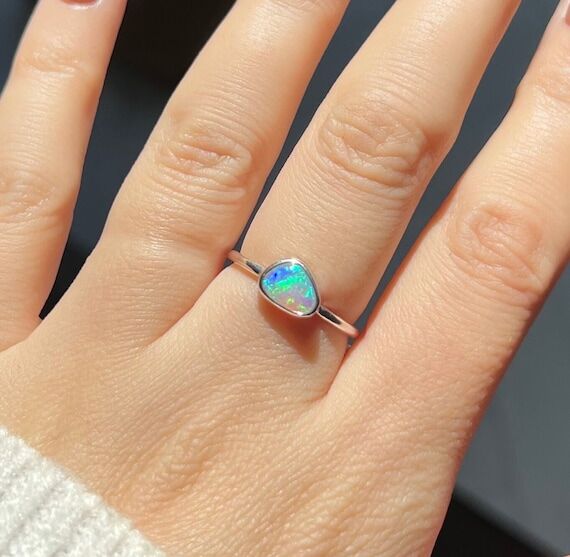 Handmade Silver Crystal Opal Ring: Natural Au...
