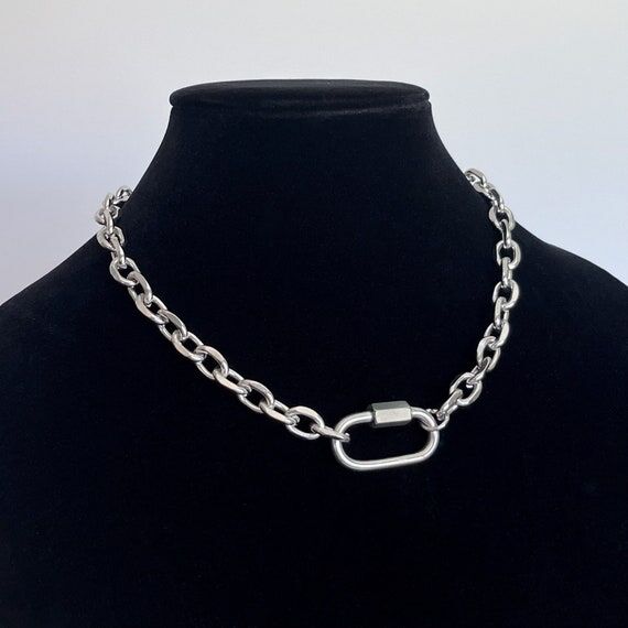 Oversized Carabiner Clasp Chain Necklace: Han...