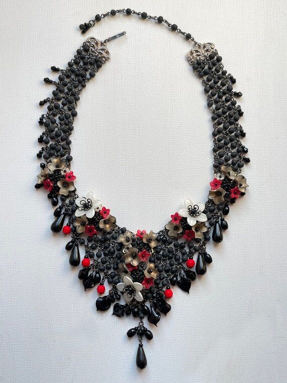 Vintage COLLEEN TOLAND Black White Red Vee St...
