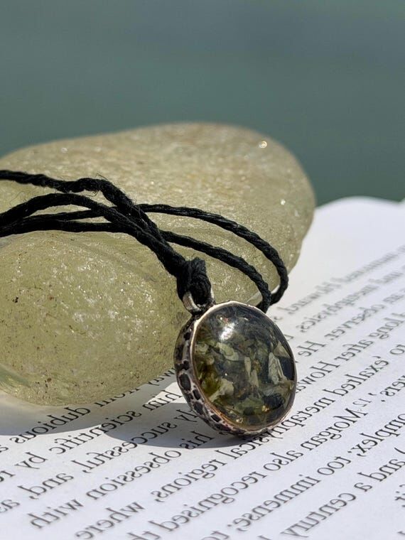 Seaweed necklace, gift for ocean lover, uniqu...