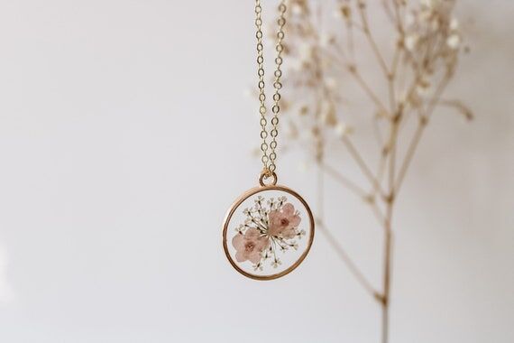 Pressed Wildflower Resin Necklace | Queen Ann...