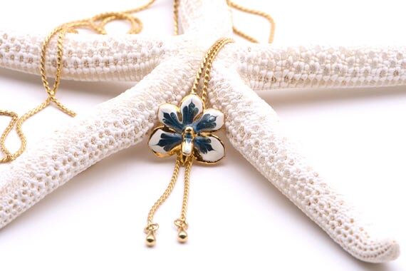 Gold-plated necklace with real orchid – Whi...