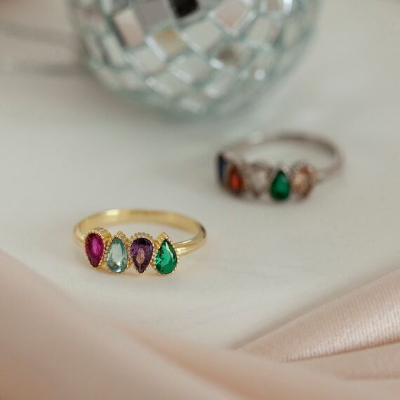 Custom Birthstone Rings for Mom | Mother's Ri...