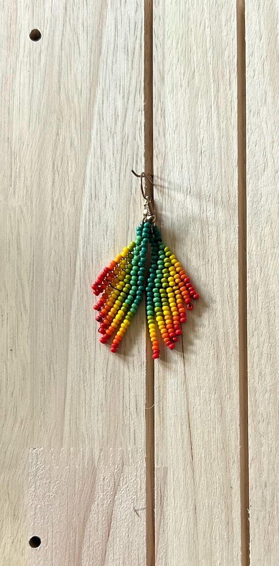 Mini Alas | Handmade beaded earrings by Ember...