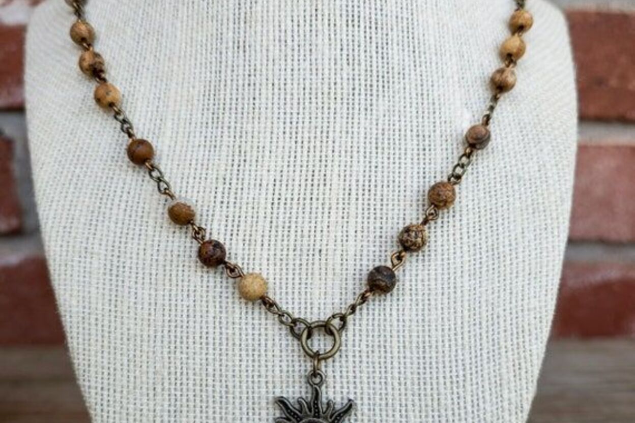 Nomadic Necklacesco