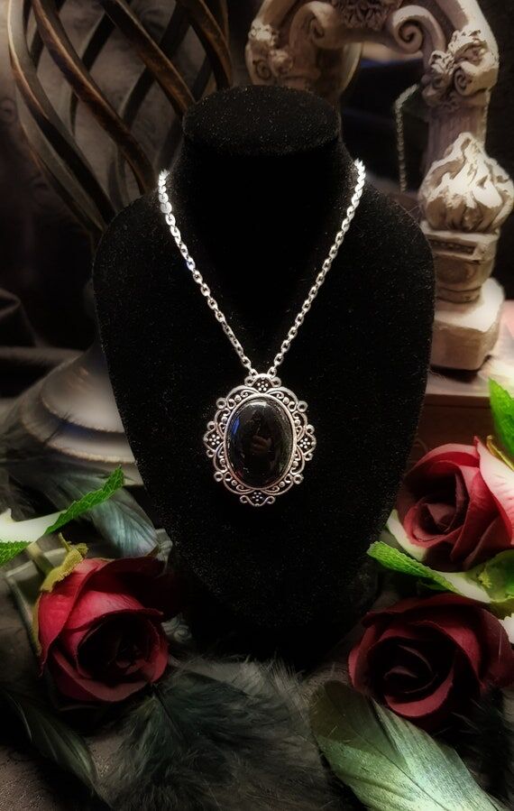 Handmade Antique Silver Faux Obsidian 'Shadow...