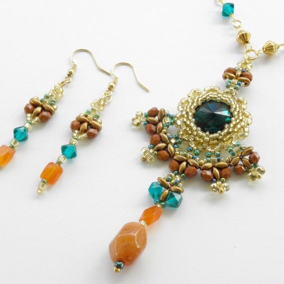 Swarovski Crystal Rivoli Necklace Set: Vintag...