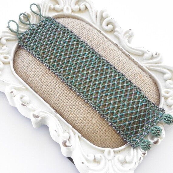 Vintage Green Seed Bead Cuff Bracelet: Netted...