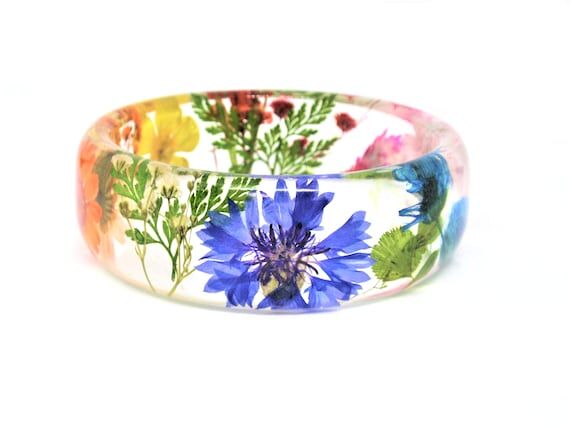 Real Wildflower Resin Bangle Bracelet: Presse...