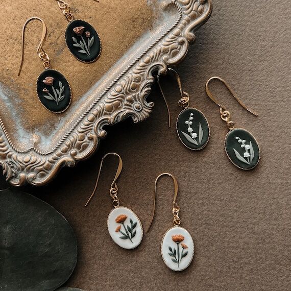 Custom Birth Flower Earrings | Personalized F...