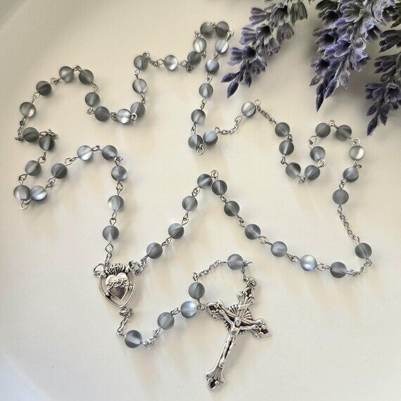 Handmade 5-Decade Gray Opalescent Glass Bead ...
