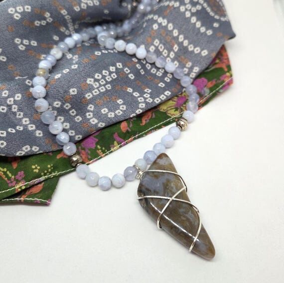 Agua Nueva Agate pendant necklace, Blue Lace ...