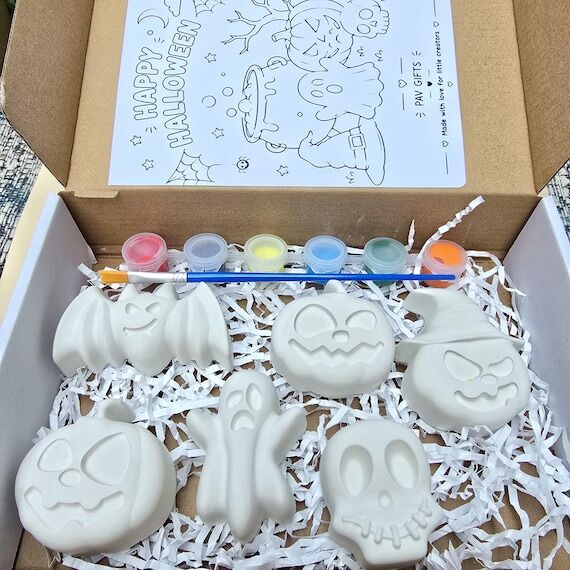 Halloween Paint Your Own Plaster Kit for Kids...