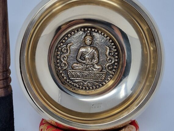 Handmade Tibetan Singing Bowl: Buddha Engrave...