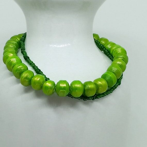 Handmade Green Paper Bead Bracelet, Lightweig...