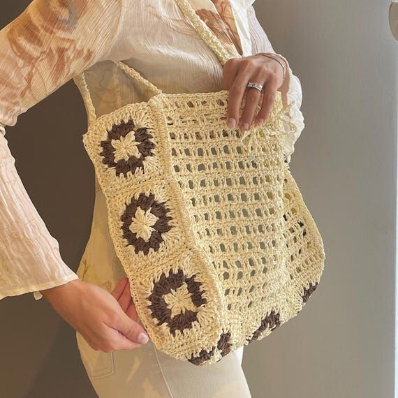 Handmade Raffia Crochet Granny Square Bag: Re...