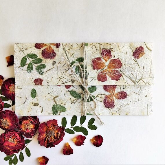 Roses gift envelopes, floral wedding money ho...