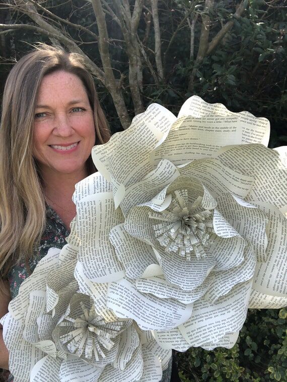 Large Book Page Paper Flowers: Literary Wall ...