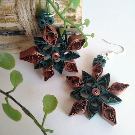 Copper and forest green snowflake earrings, p...