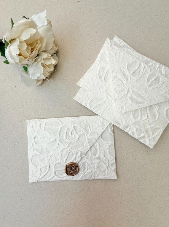 A7 5x7 Rose Natural white Luxury Embossed Dec...