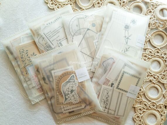 B - goods vintage label / 100 pieces...