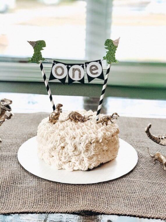 Dinosaur Cake Topper Bunting: Customizable Pa...