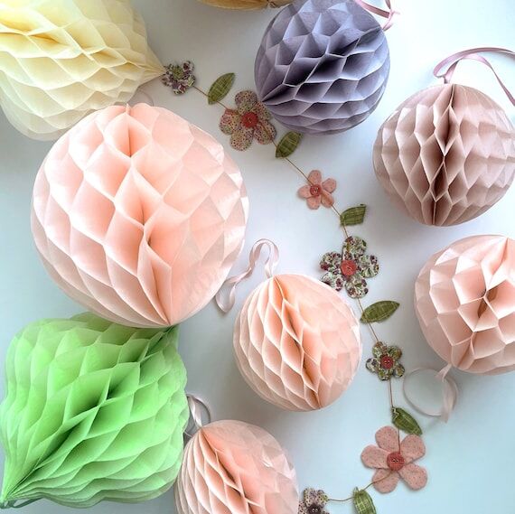 Honeycomb Ball Set: Custom Tissue Paper Hangi...