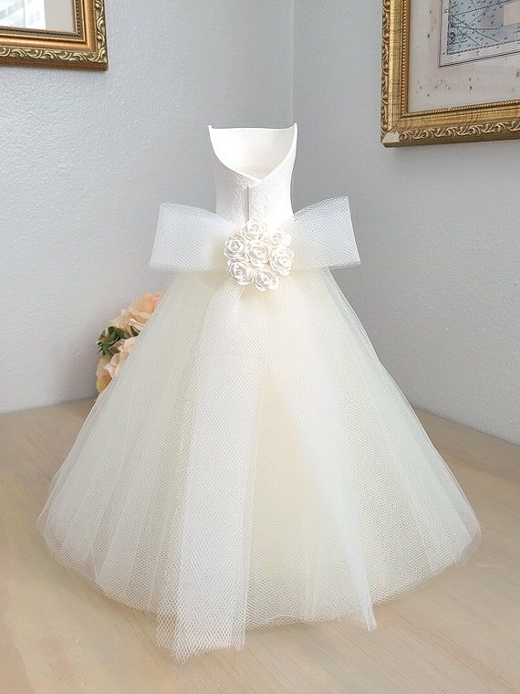 Tulle Wedding Dress Centerpiece, Cold Porcela...