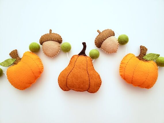 Pumpkin Garland for Autumn, Thanksgiving, Hal...