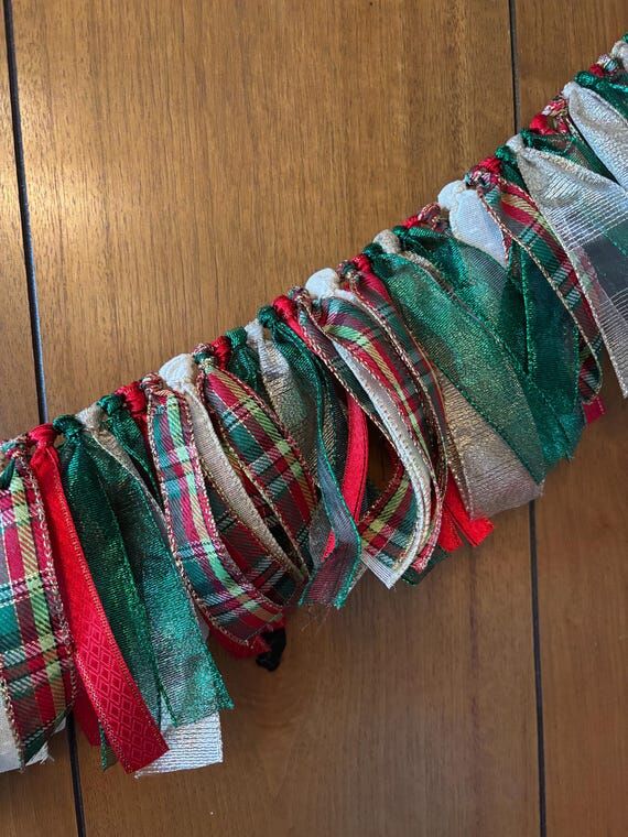 Handmade Christmas Ribbon Banner: Merry and B...