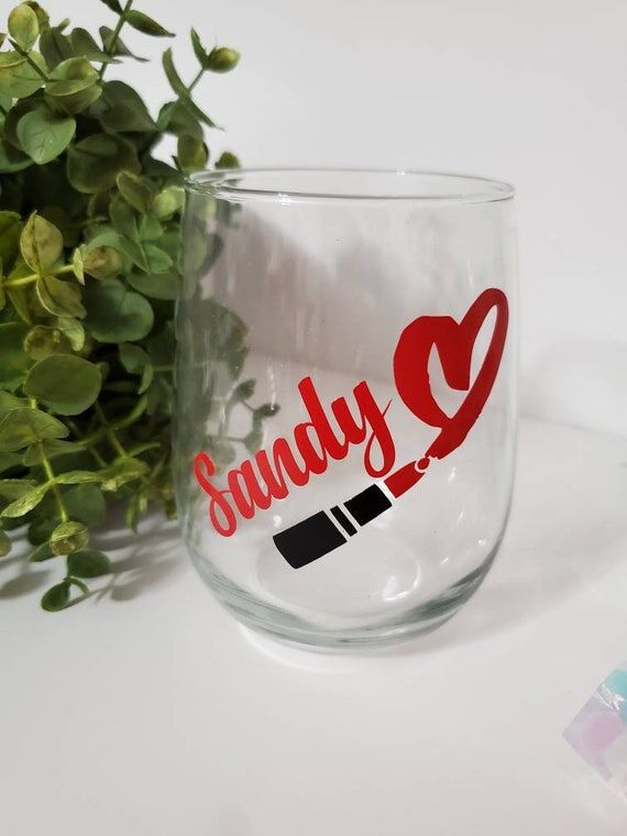 Make up artist wine glass-lipstick heart wine...