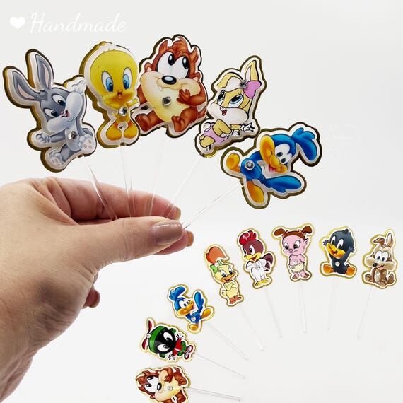 Baby Looney Tunes Cupcake Toppers: Party Cake...