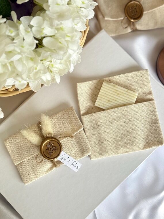 Personalized Wedding Soap Favor Set | Linen S...