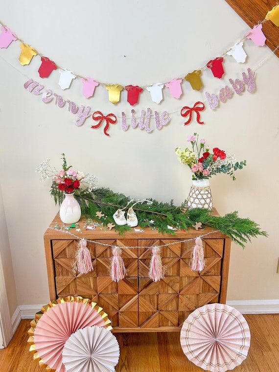 Merry Little Baby Banner: Glitter Christmas W...