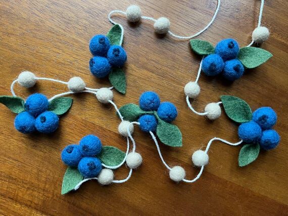 Blueberry felt garland: My berry first Birthd...