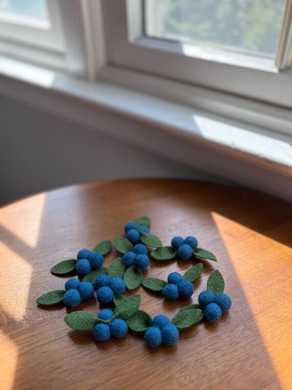 Felt mini Blueberry cluster (simple version) ...