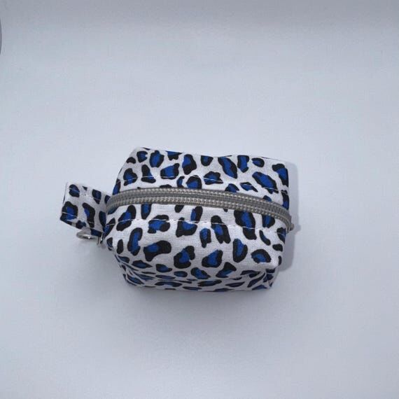 Blue Leopard Dog Poop Bag Holder – Zippered...