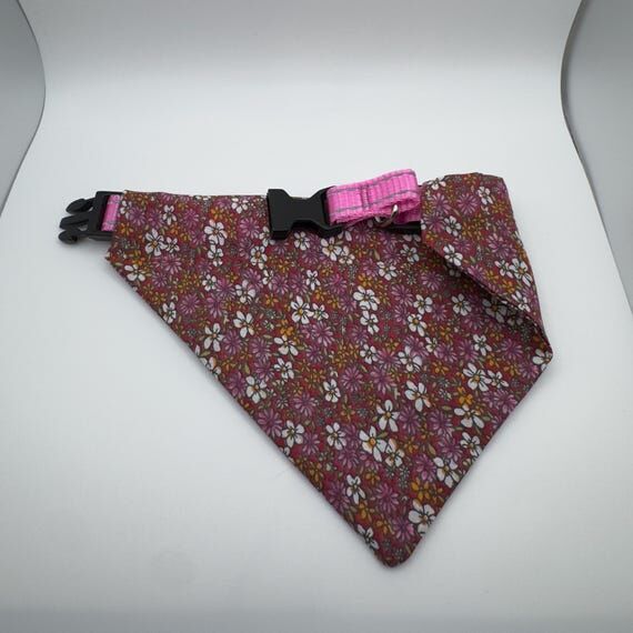 Floral Dog Bandana (Small) – Flower Print P...