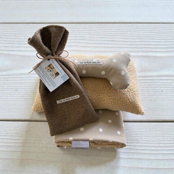 New Puppy Gift Set: blanket, pillow, toy and ...