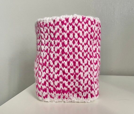 Dog snood: Fair Isle style - Pink and White...