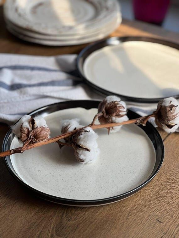 Handmade Round Plate with Rim – Ceramic Din...