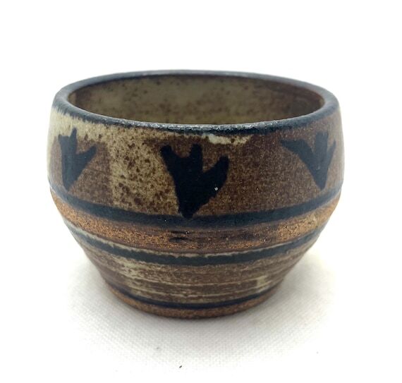 Vintage studio pottery Japanese Karatsu ware ...