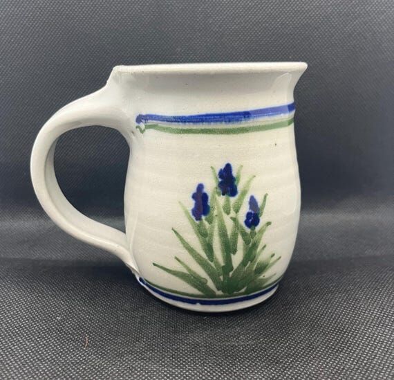 Handmade vintage artist signed studio pottery...