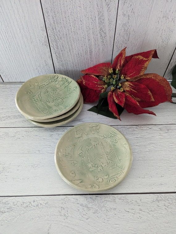 Holiday Ceramic Bowls – Elves, Reindeer & V...