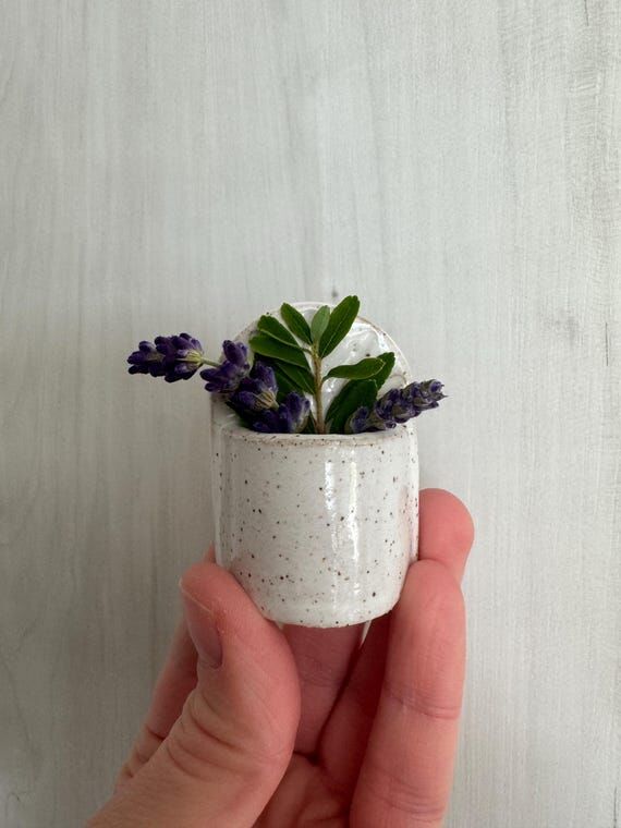 Pocket Vase Magnet, Ceramic Tiny Bud Vase Fri...